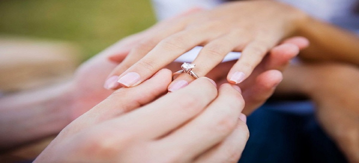 Sau khi nói lời chia tay được 5 năm, bạn trai cũ đột nhiên ngỏ lời cầu hôn